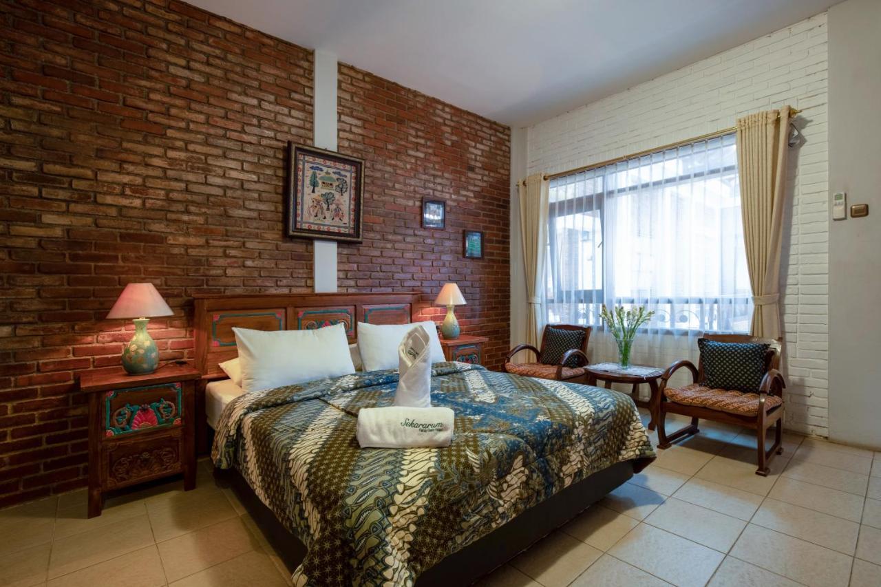 Sekararum Butik Syariah Guesthouse Bandung Buitenkant foto