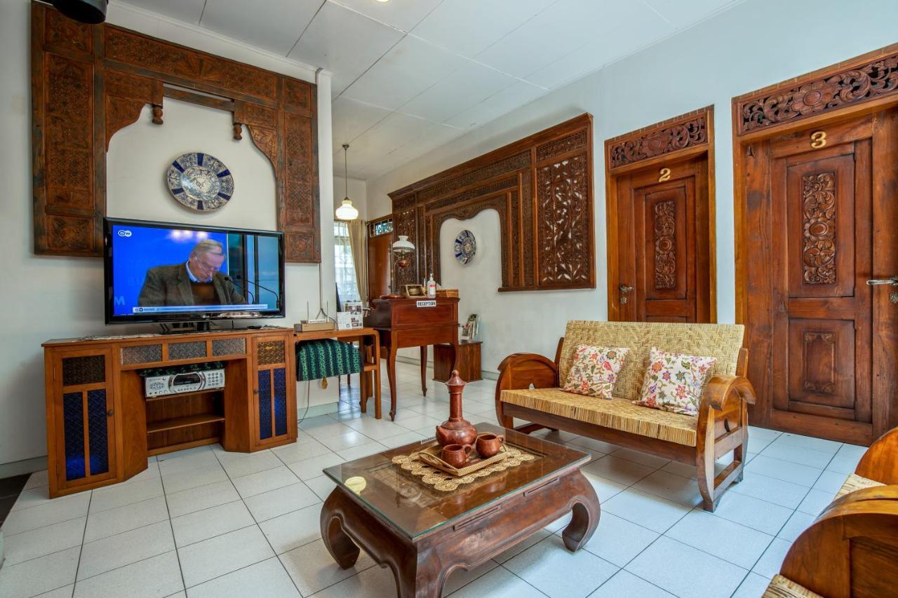 Sekararum Butik Syariah Guesthouse Bandung Buitenkant foto