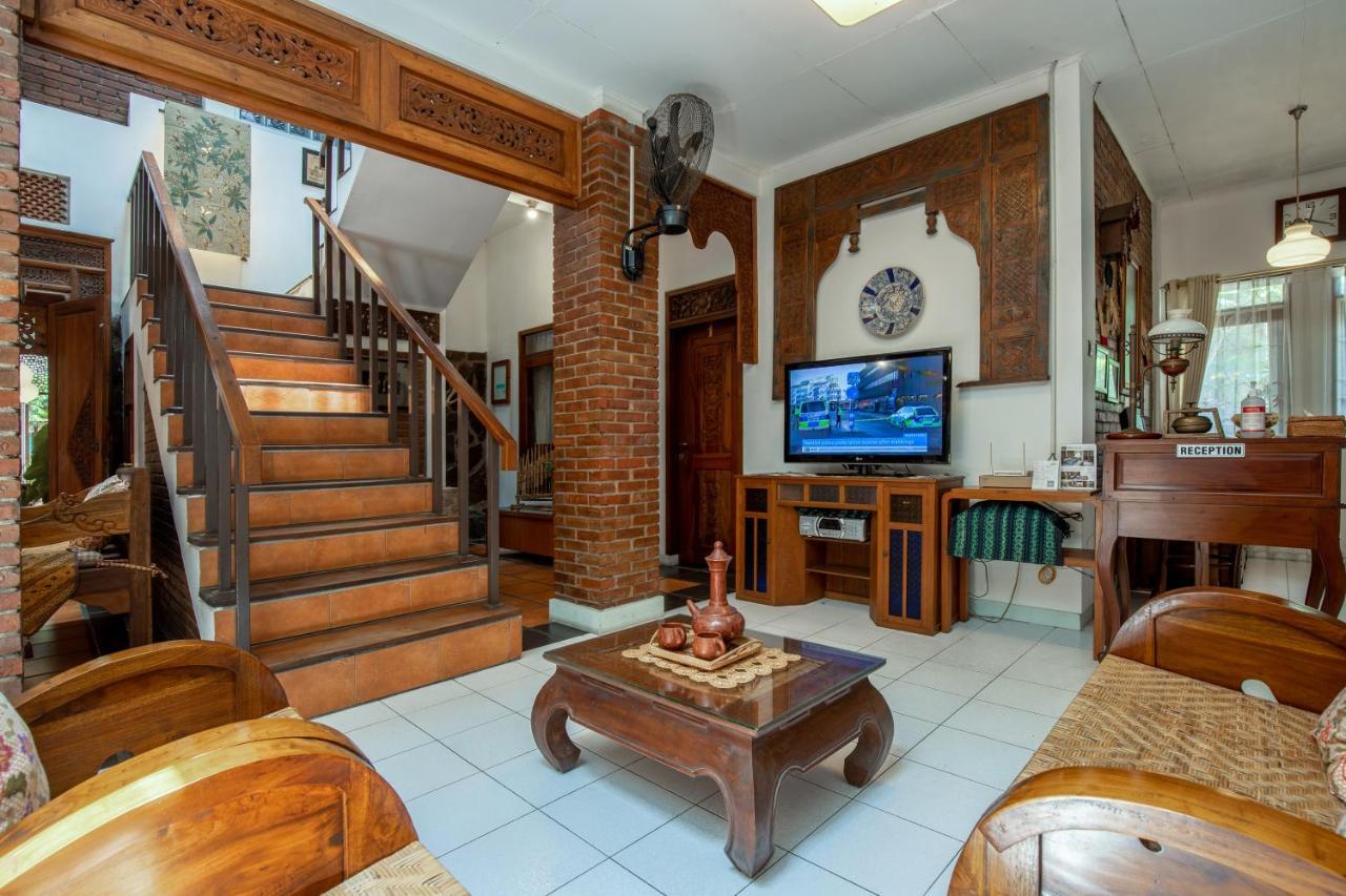Sekararum Butik Syariah Guesthouse Bandung Buitenkant foto