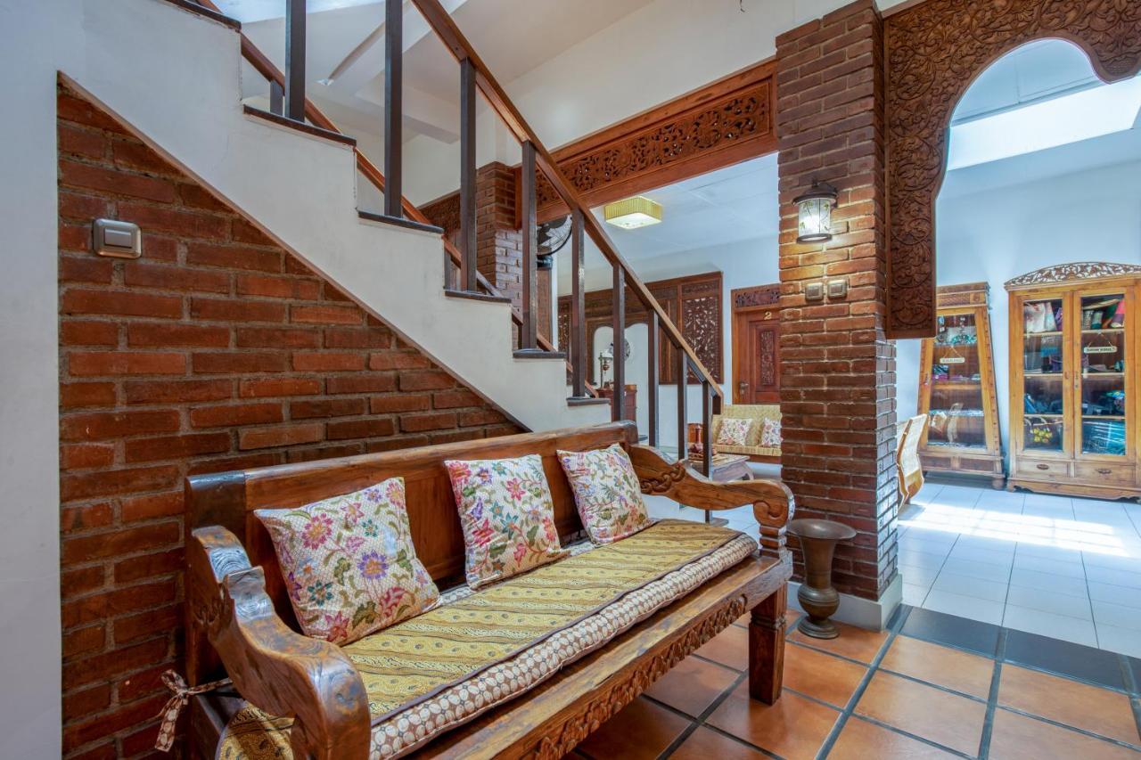 Sekararum Butik Syariah Guesthouse Bandung Buitenkant foto