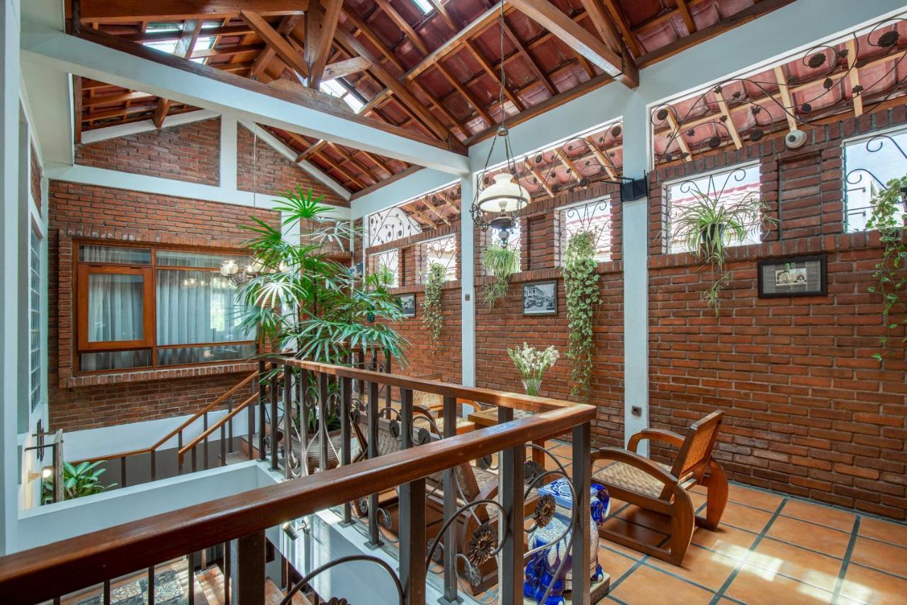 Sekararum Butik Syariah Guesthouse Bandung Buitenkant foto