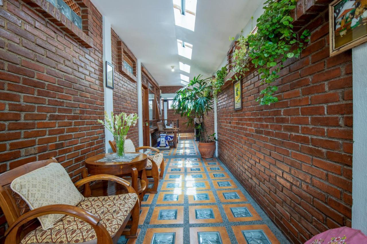 Sekararum Butik Syariah Guesthouse Bandung Buitenkant foto
