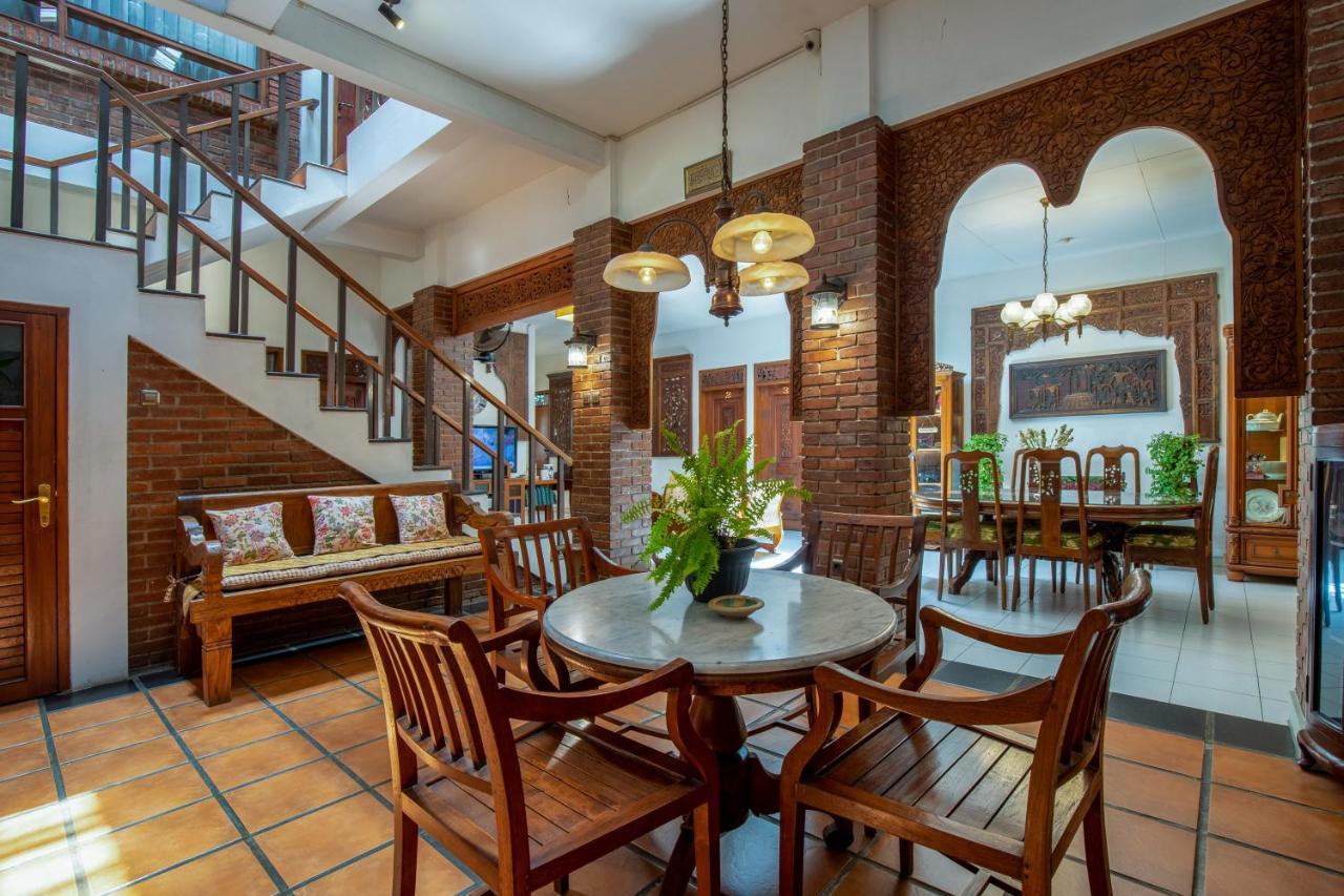 Sekararum Butik Syariah Guesthouse Bandung Buitenkant foto