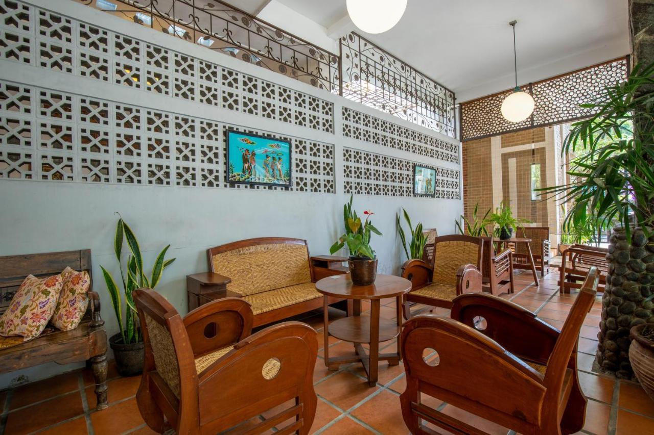 Sekararum Butik Syariah Guesthouse Bandung Buitenkant foto
