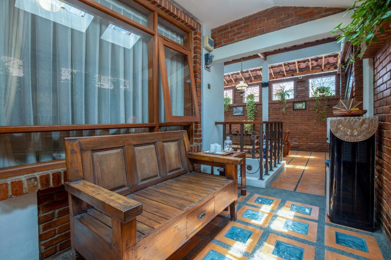 Sekararum Butik Syariah Guesthouse Bandung Buitenkant foto