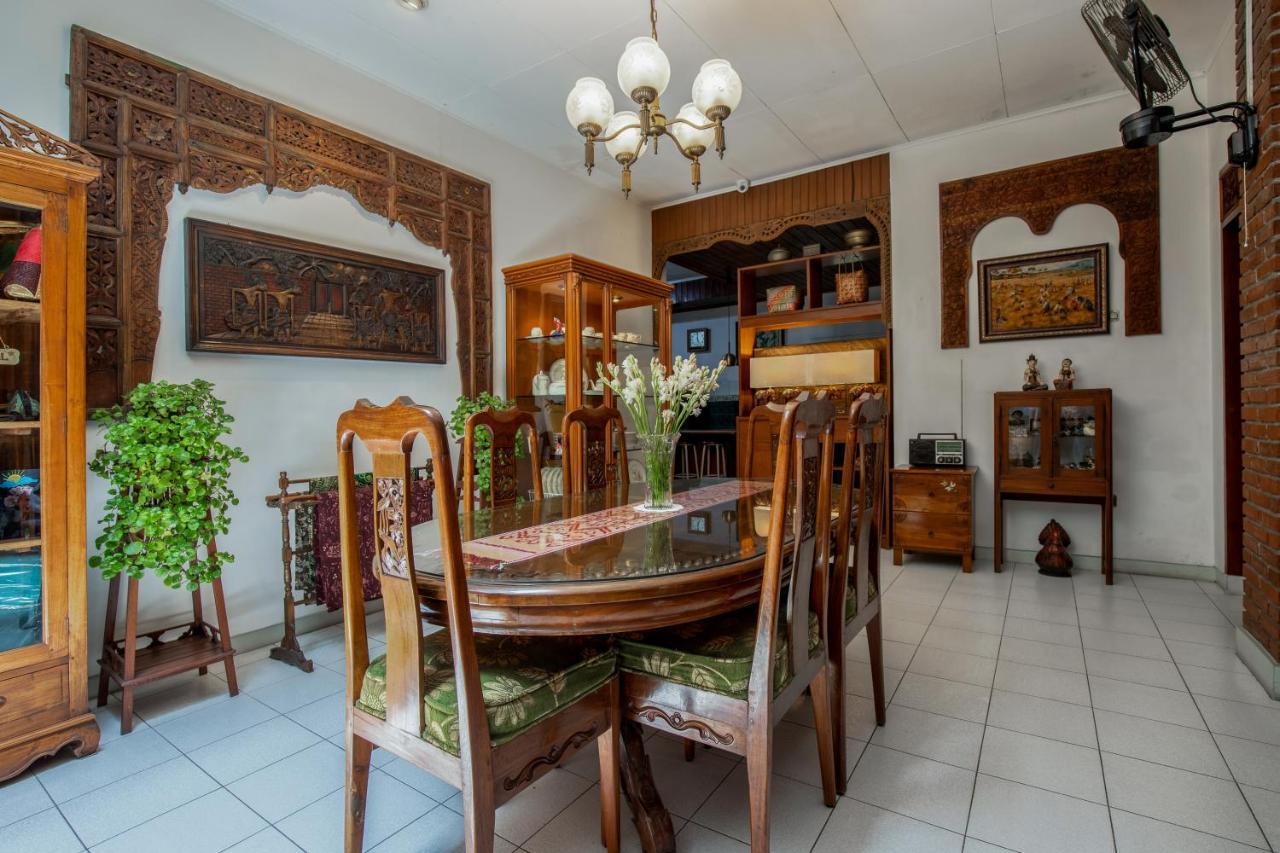 Sekararum Butik Syariah Guesthouse Bandung Buitenkant foto