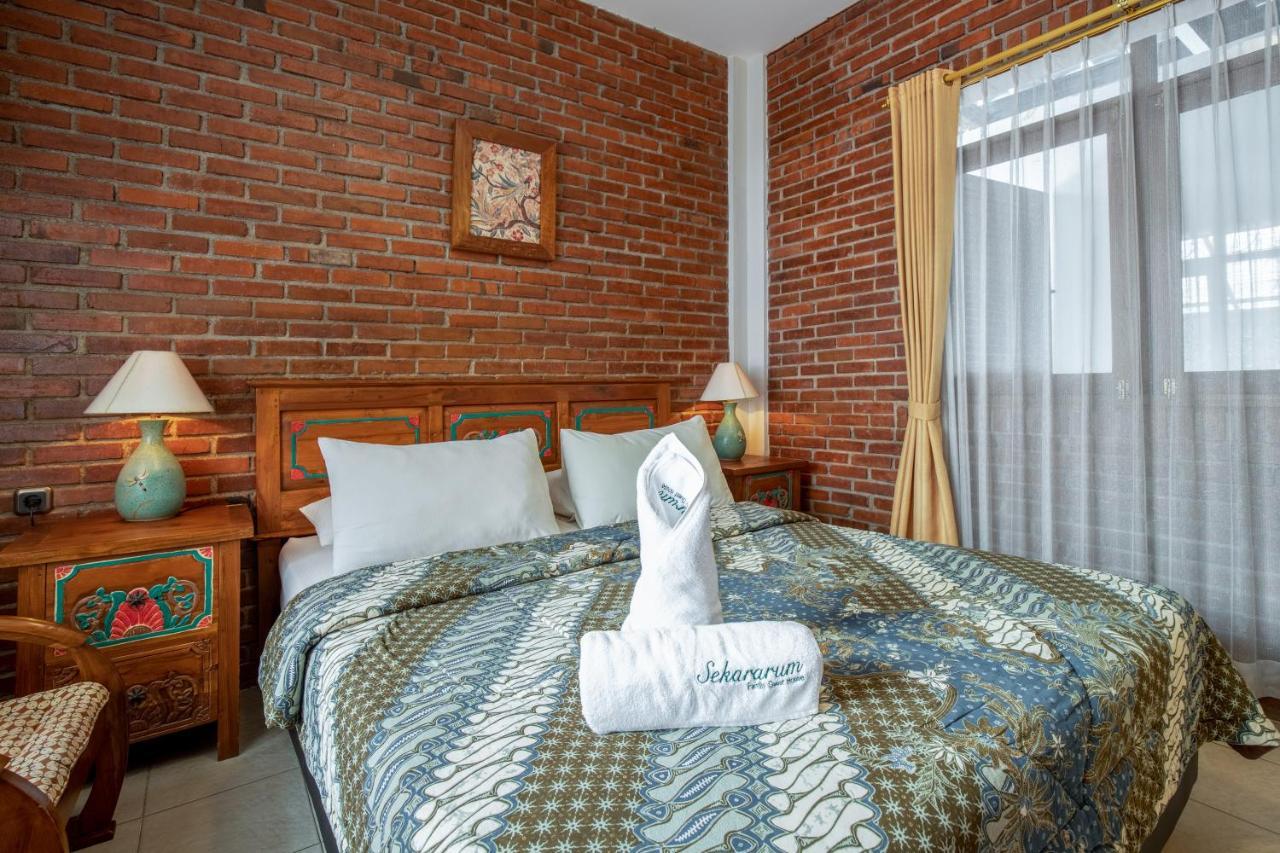 Sekararum Butik Syariah Guesthouse Bandung Buitenkant foto