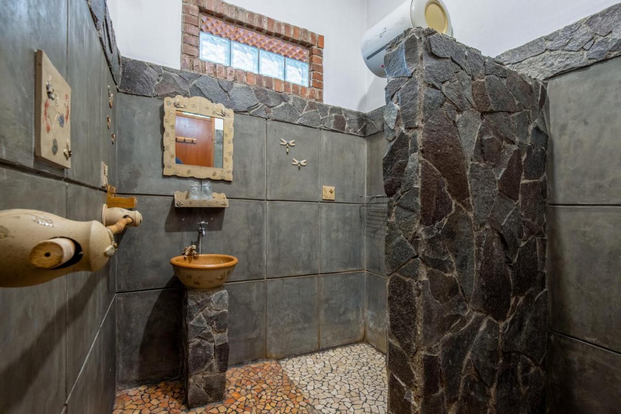 Sekararum Butik Syariah Guesthouse Bandung Buitenkant foto