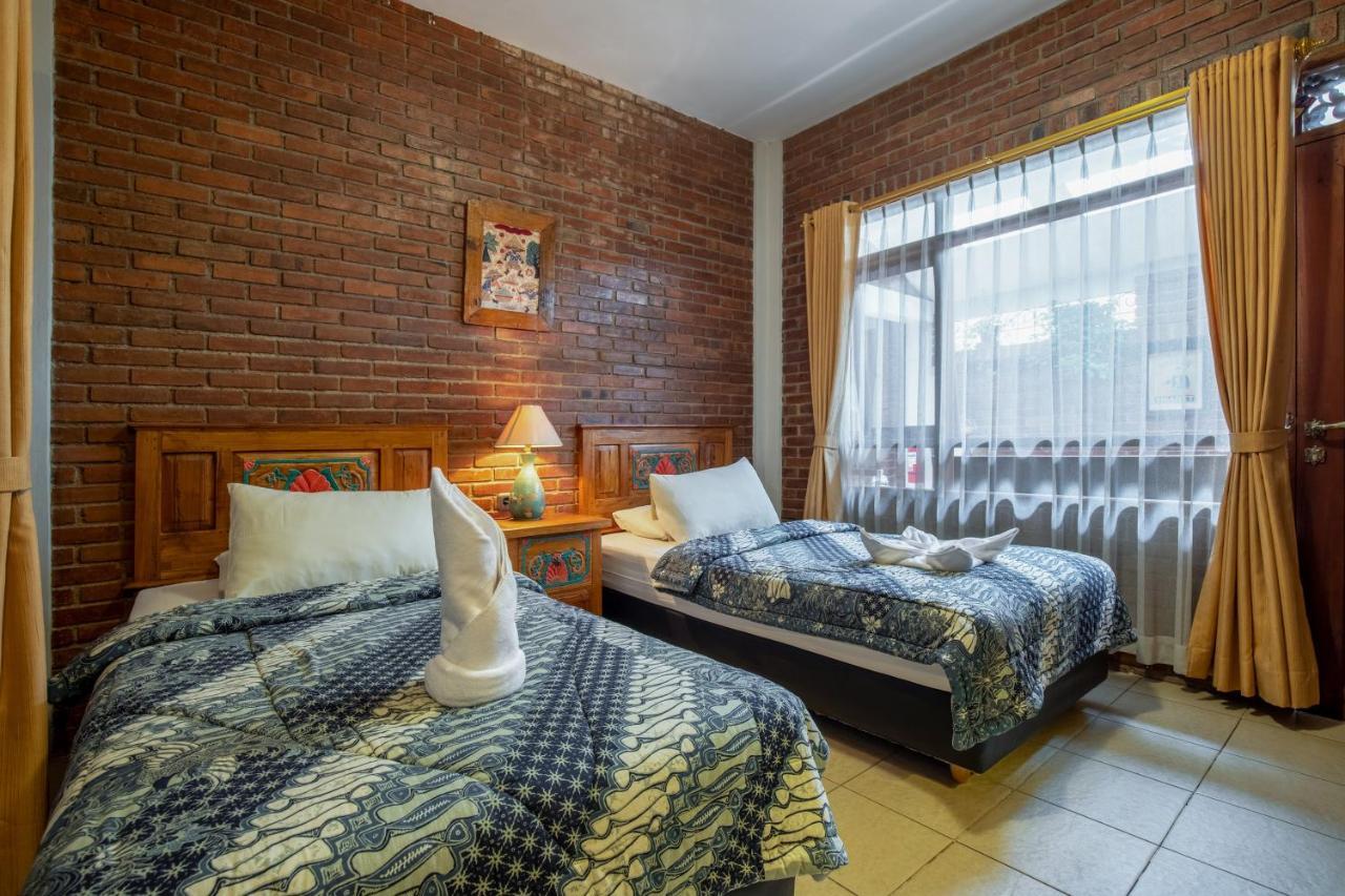 Sekararum Butik Syariah Guesthouse Bandung Buitenkant foto